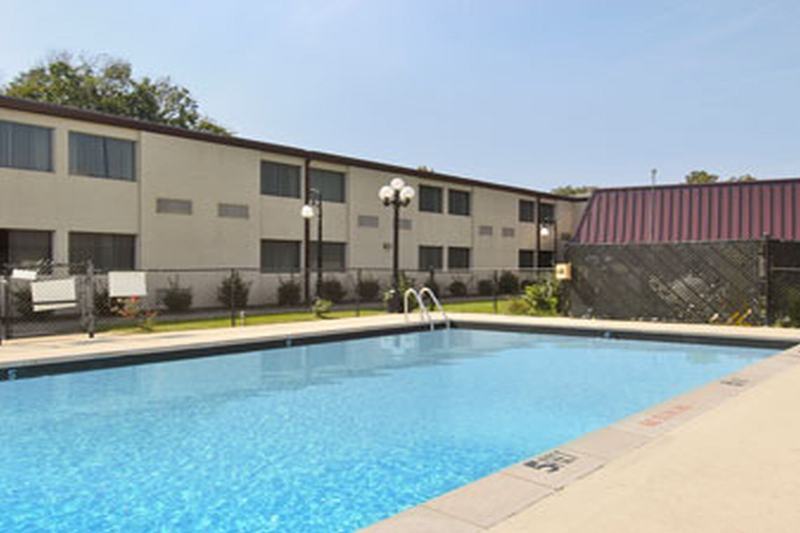 Ramada By Wyndham Henderson/Evansville מראה חיצוני תמונה